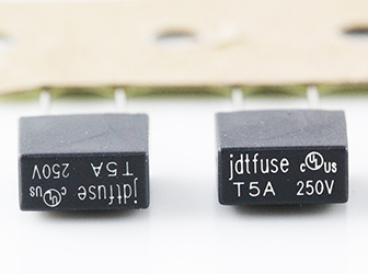 方形保險(xiǎn)絲